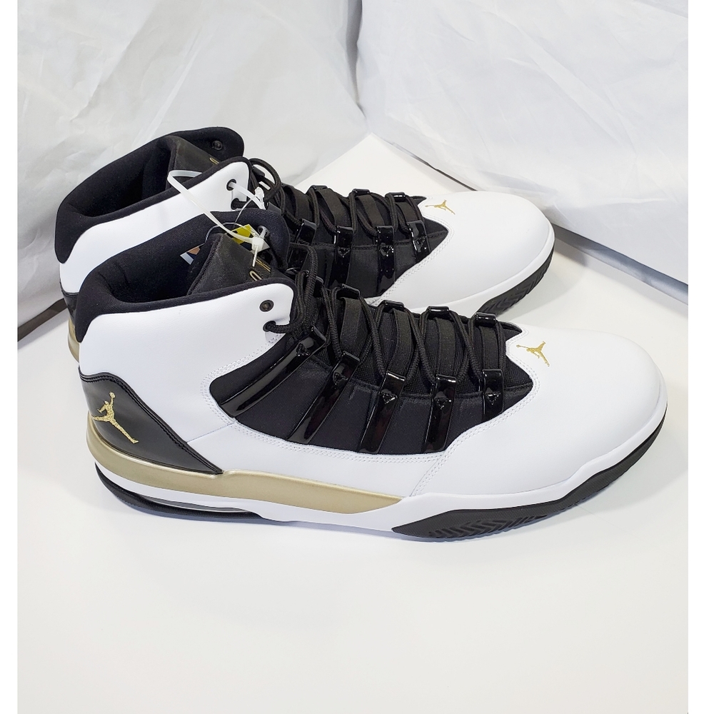 Jordan Size 17 Max Aura AQ9084-107 Nike - Picture 1 of 10